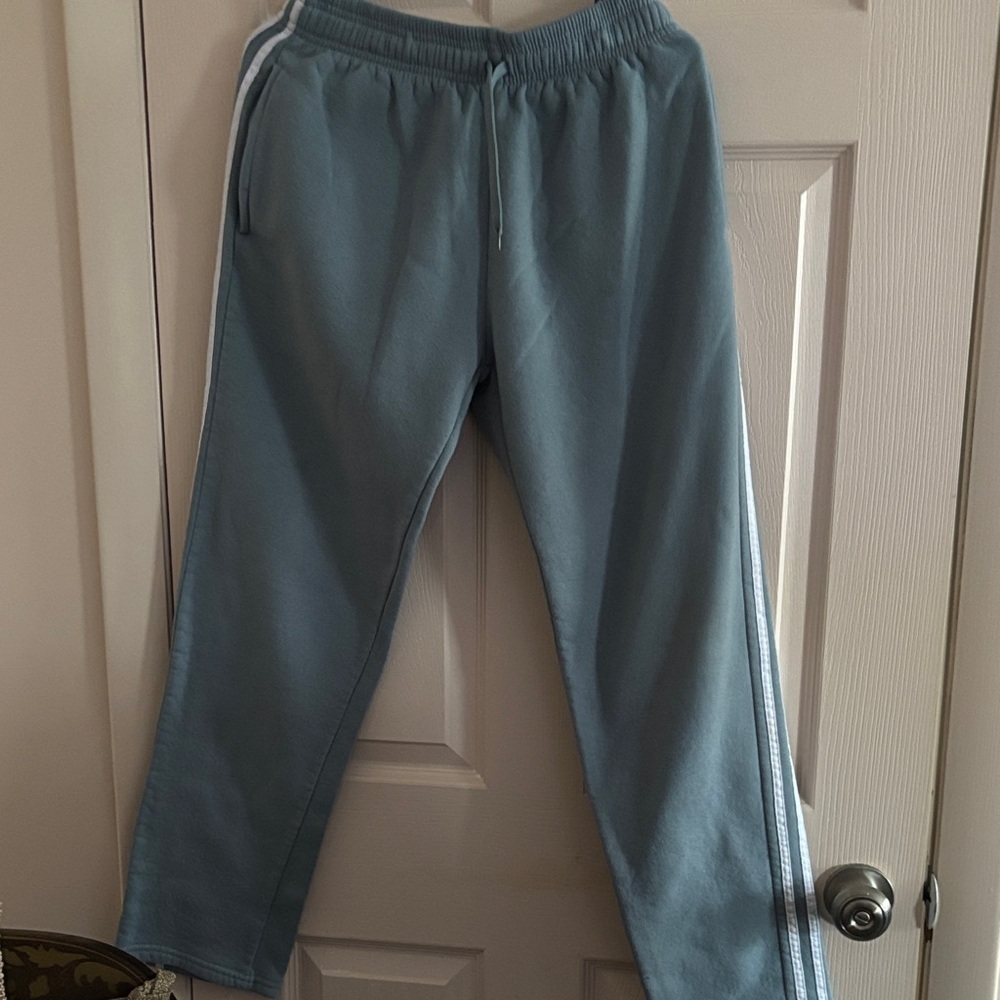 Essentials blue grey X-Large jogging pants